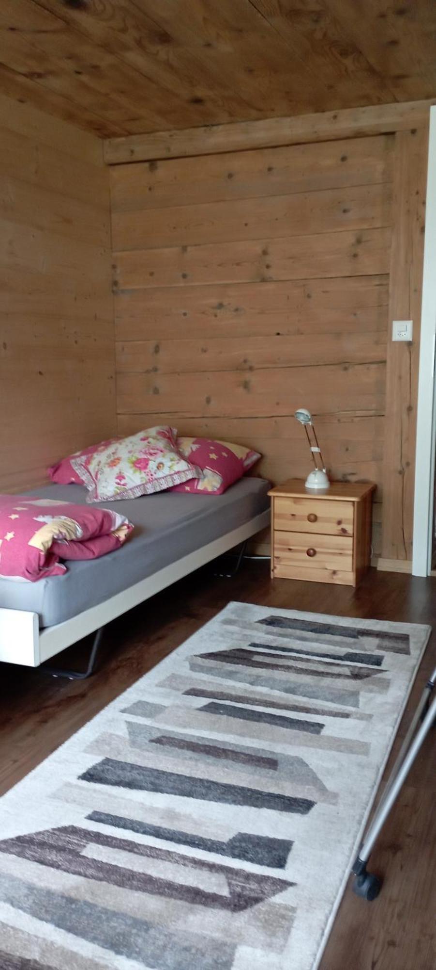 Desalpes Apartment Saxeten Luaran gambar